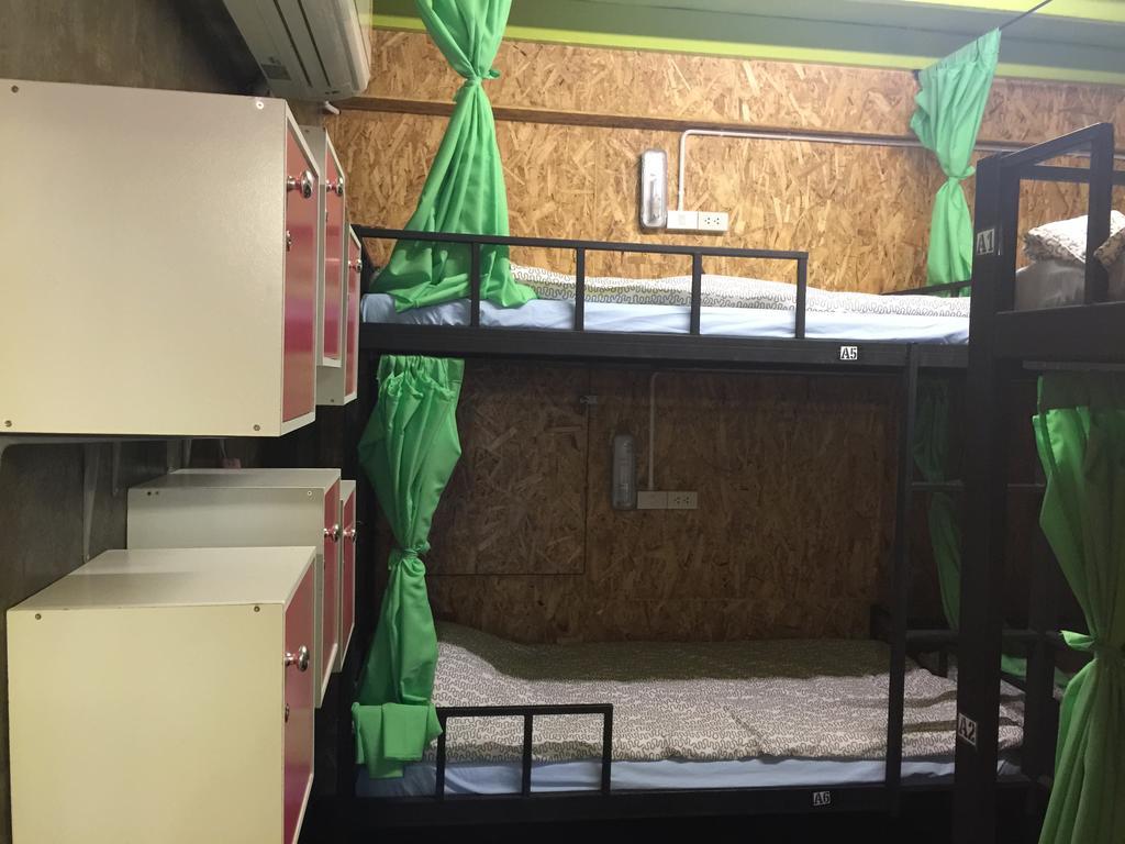 Hometown Hostel Samut Songkhram Bilik gambar