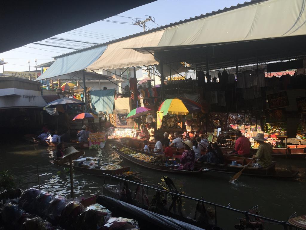Hometown Hostel Samut Songkhram Luaran gambar